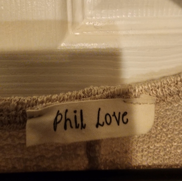 Top - Picture 2 of 3